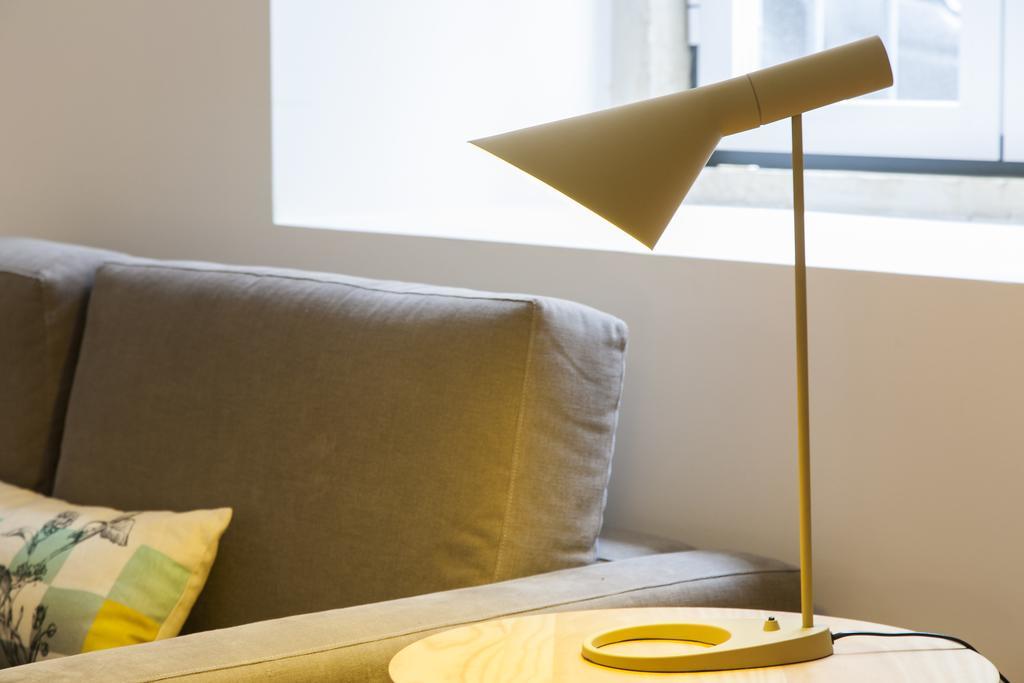 Joivy Cosy 1-Bed Flat With Workspace In Santa Catarina, Moments From Luis De Camoes Sq Lisboa Oda fotoğraf