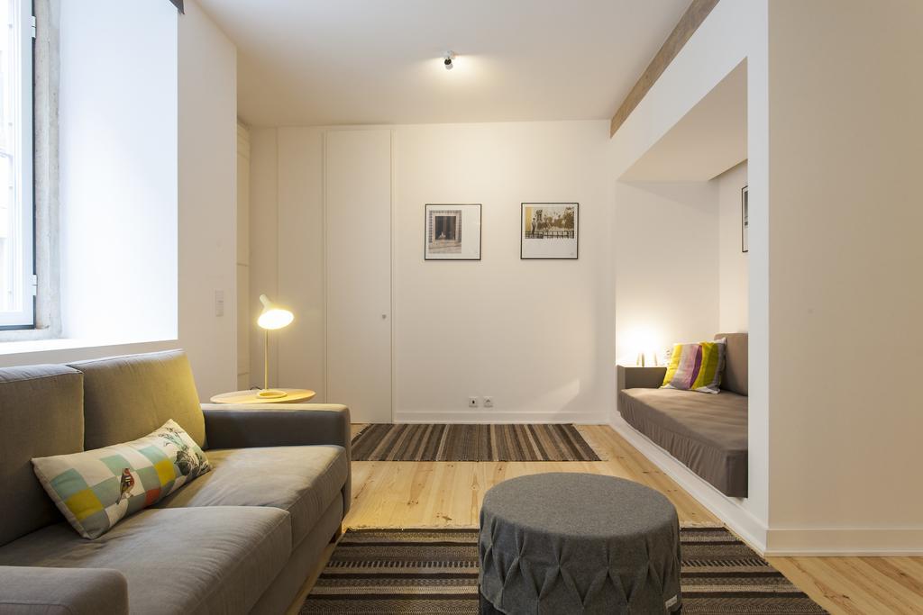 Joivy Cosy 1-Bed Flat With Workspace In Santa Catarina, Moments From Luis De Camoes Sq Lisboa Oda fotoğraf